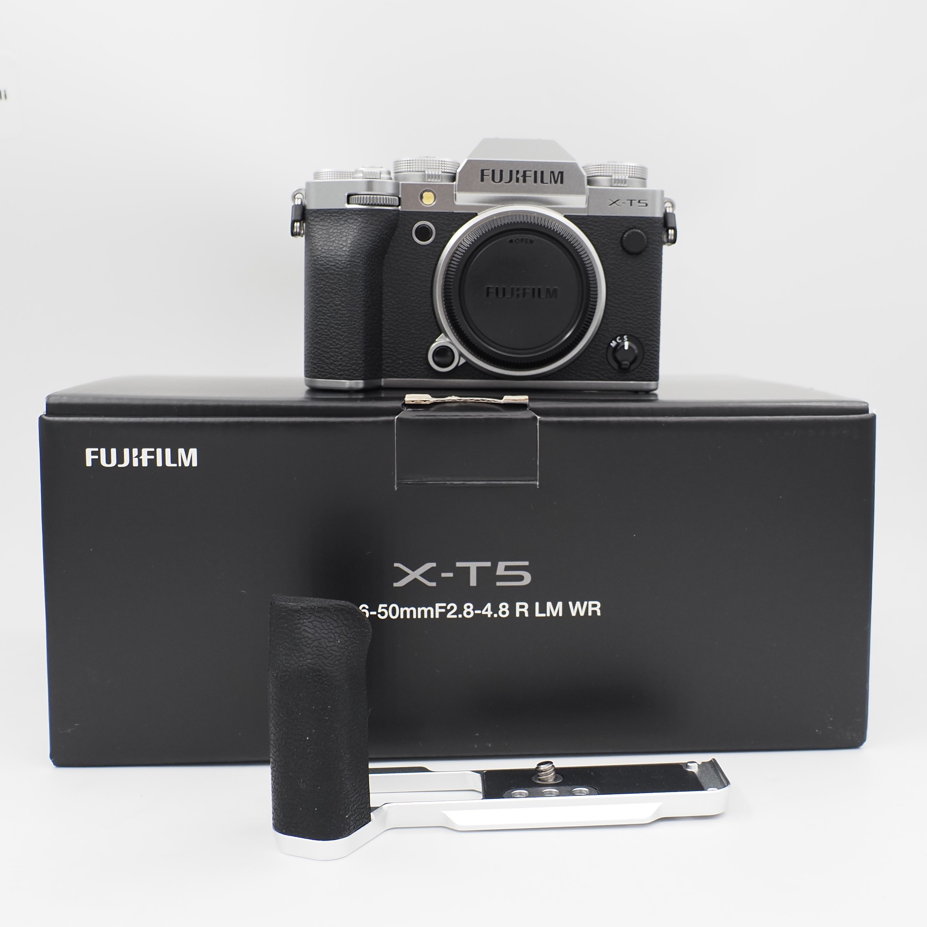 Fujifilm X-T5 Body Silver Pari al nuovo 4.366 Scatti