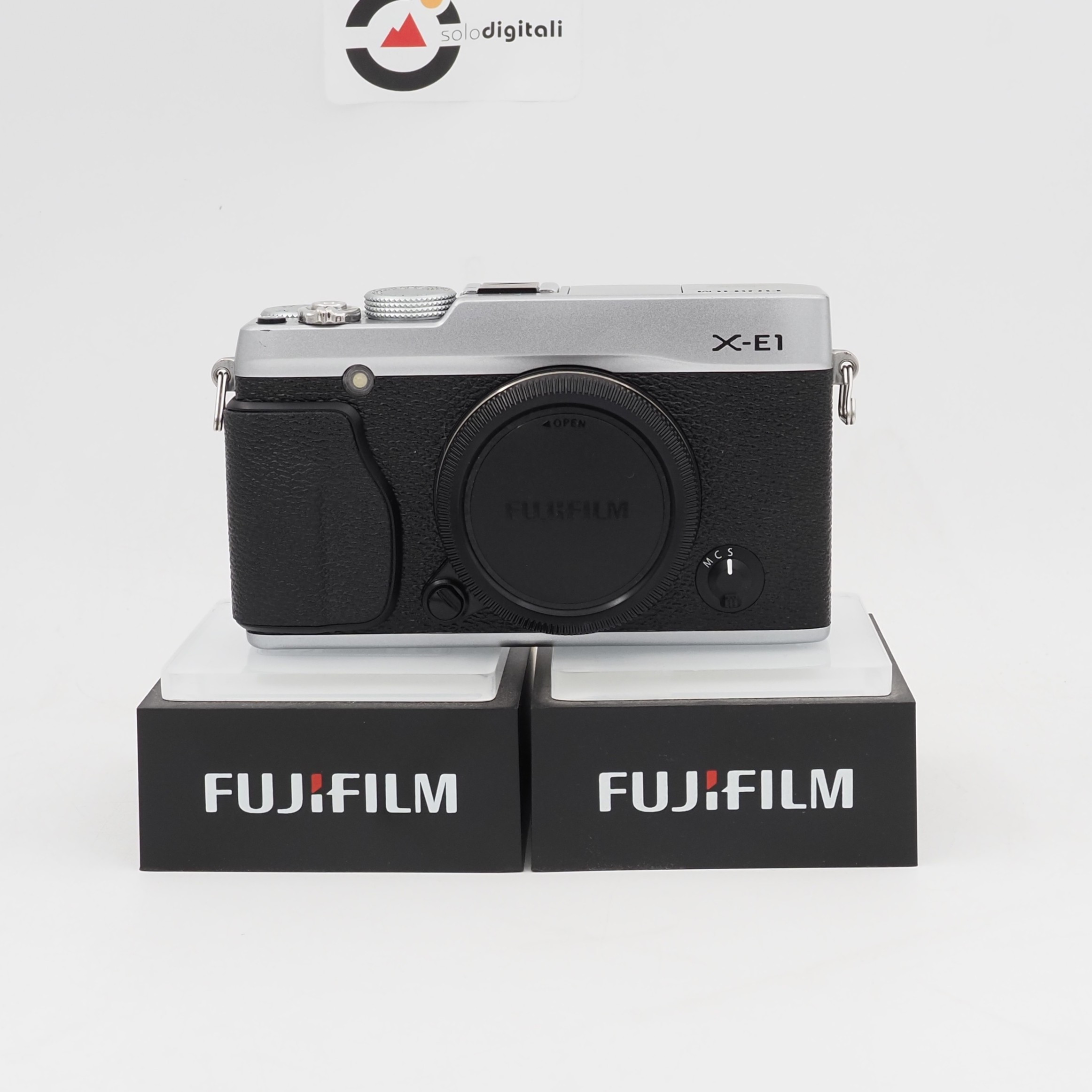Fujifilm Finepix X-E1 Body Silver Usata 8900 Scatti