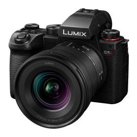 Fotocamera mirrorless Panasonic Lumix S5 II + 20-60mm f/3.5-5.6