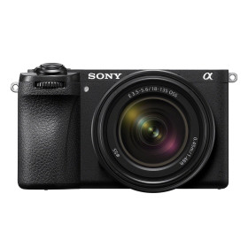 Fotocamera mirrorless Sony Alpha A6700 + 18-135mm