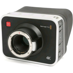 Blackmagic Production Camera 4K Usata + batteria V-Mount