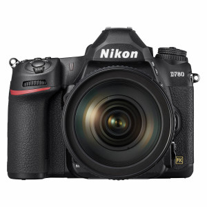 Fotocamera Digitale Reflex Nikon D780 + AF-S 24-120 f4/G ED VR + SD 64GB Lexar Pro Nital