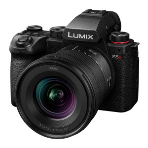 Fotocamera mirrorless Panasonic Lumix S5 II + 24-105mm f/4.0