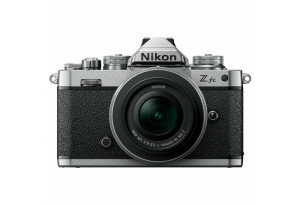 Nikon Z fc + Z DX 16-50mm Usata 4695 Scatti