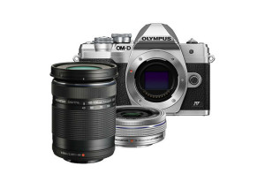 Fotocamera Mirrorless Olympus OM-D E-M10 Mark IV + 14-42mm EZ + 40-150mm Silver Polyphoto