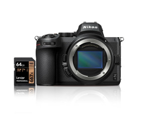 Fotocamera mirrorless Nikon Z5 Body + SD 64GB Lexar 667x Pro Nital