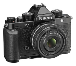 Fotocamera Mirrorless Nikon Zf + Z 40mm f/2 SE + SDXC 128GB Garanzia Nital Omaggio Adattatore FTZ II